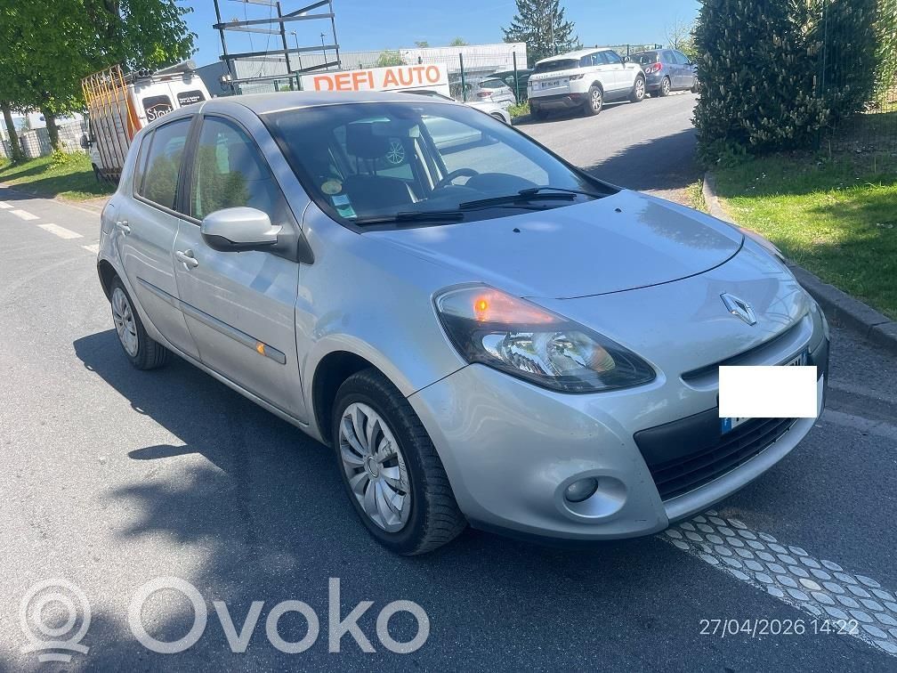 Clio III Clio  7701476906