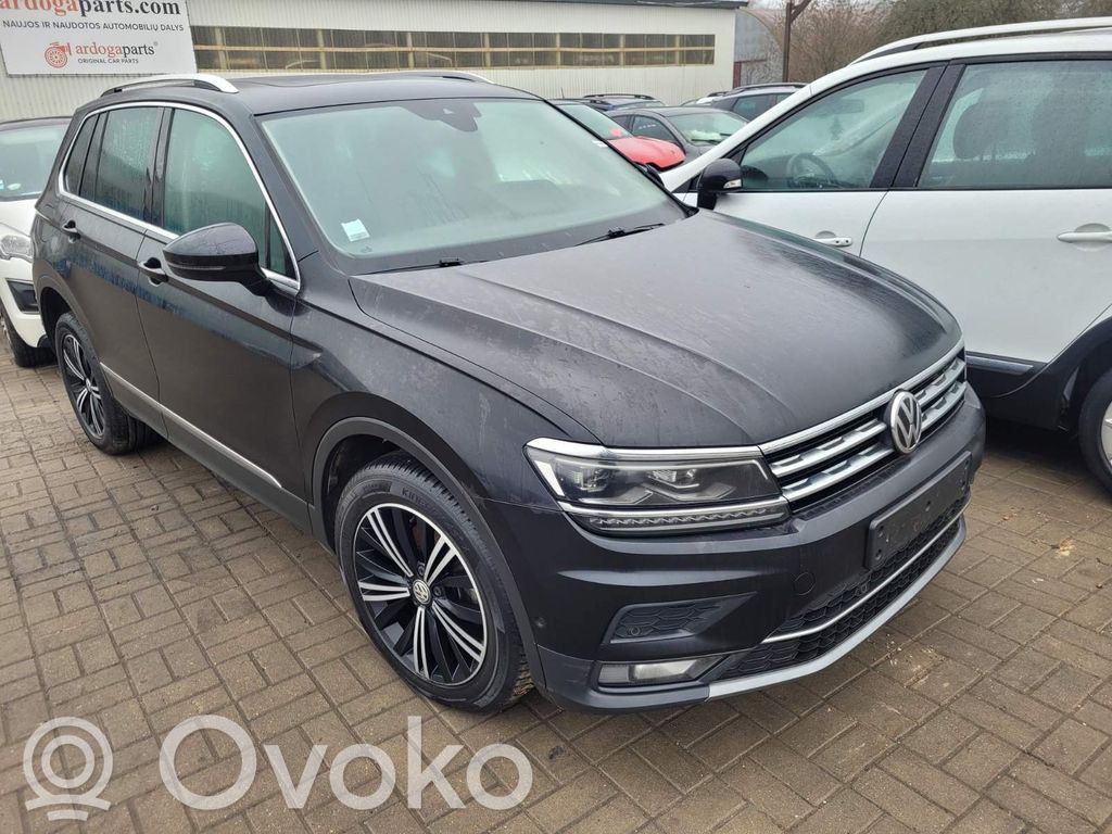 Tiguan Tiguan  5QF513049T