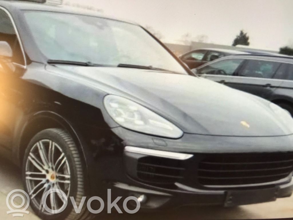 Cayenne (92A) Cayenne  7P6199131C