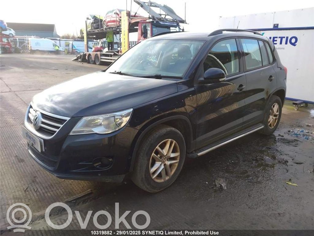 Tiguan Tiguan  AM80SR
