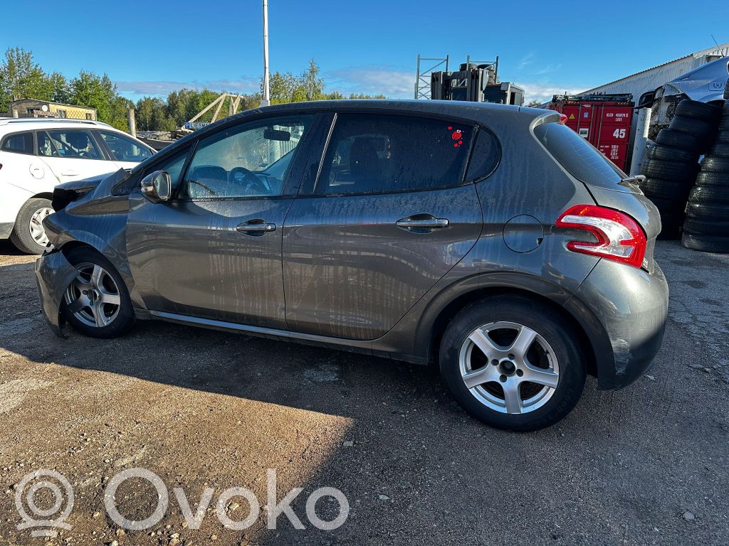 208 I 208  E000199