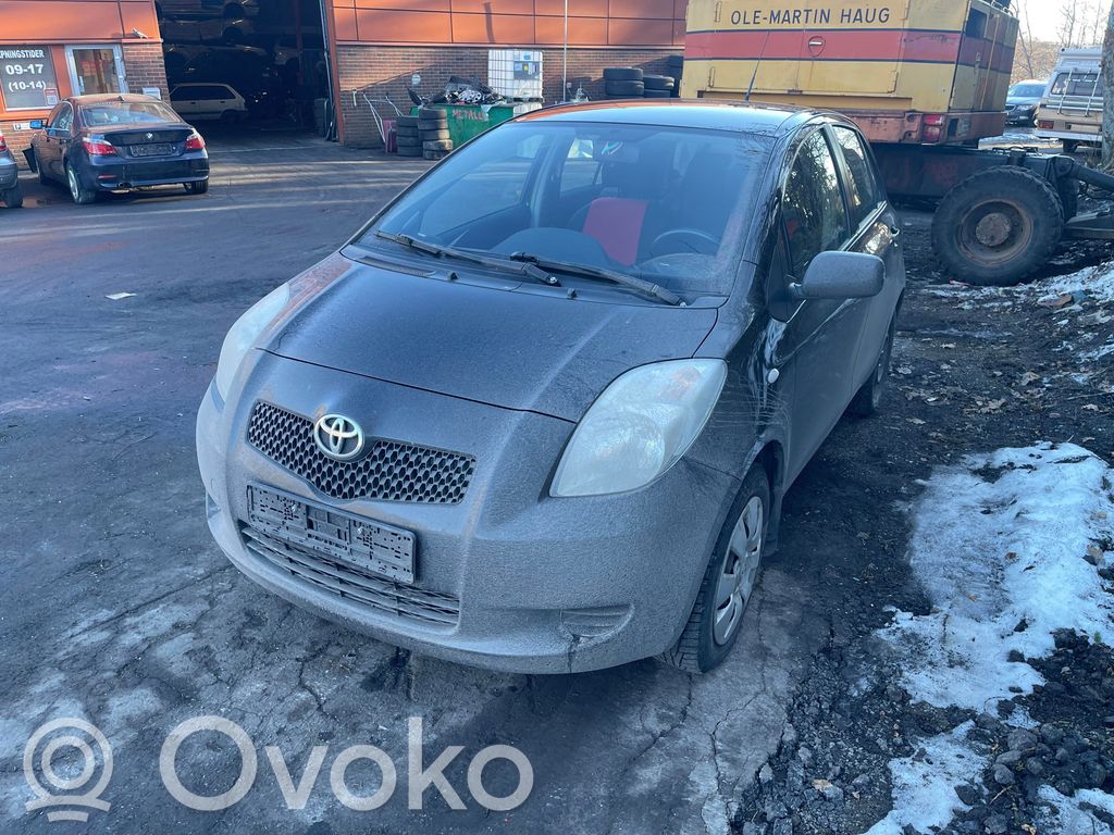 Yaris Yaris