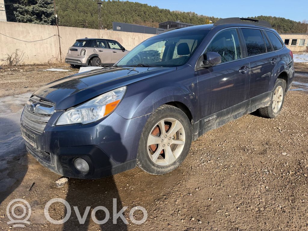 Outback Outback  88215AJ00A