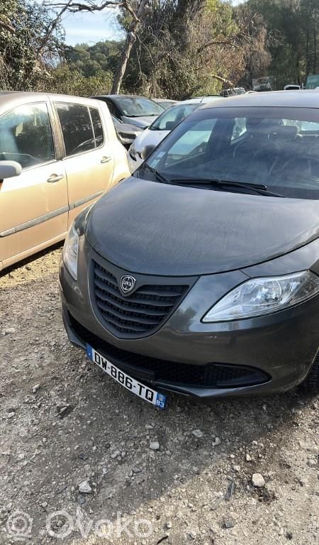 Ypsilon Ypsilon  735531345