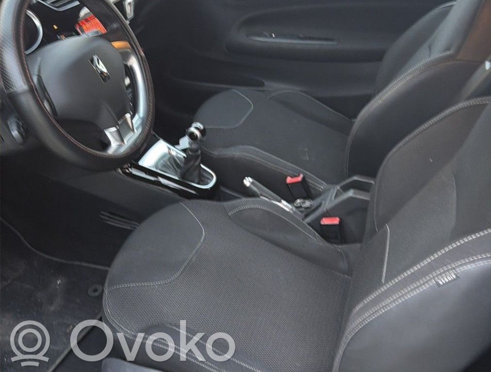 DS3 DS3  00006490FE
