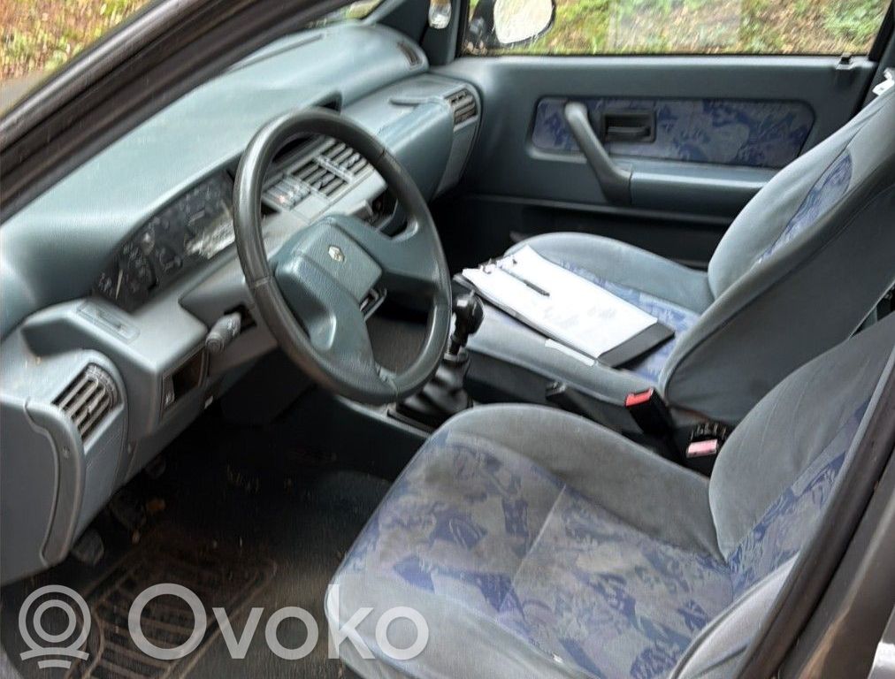 Clio I Clio  7750844936