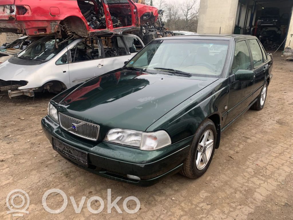 S70  V70  V70 XC S70, V70, V70 XC