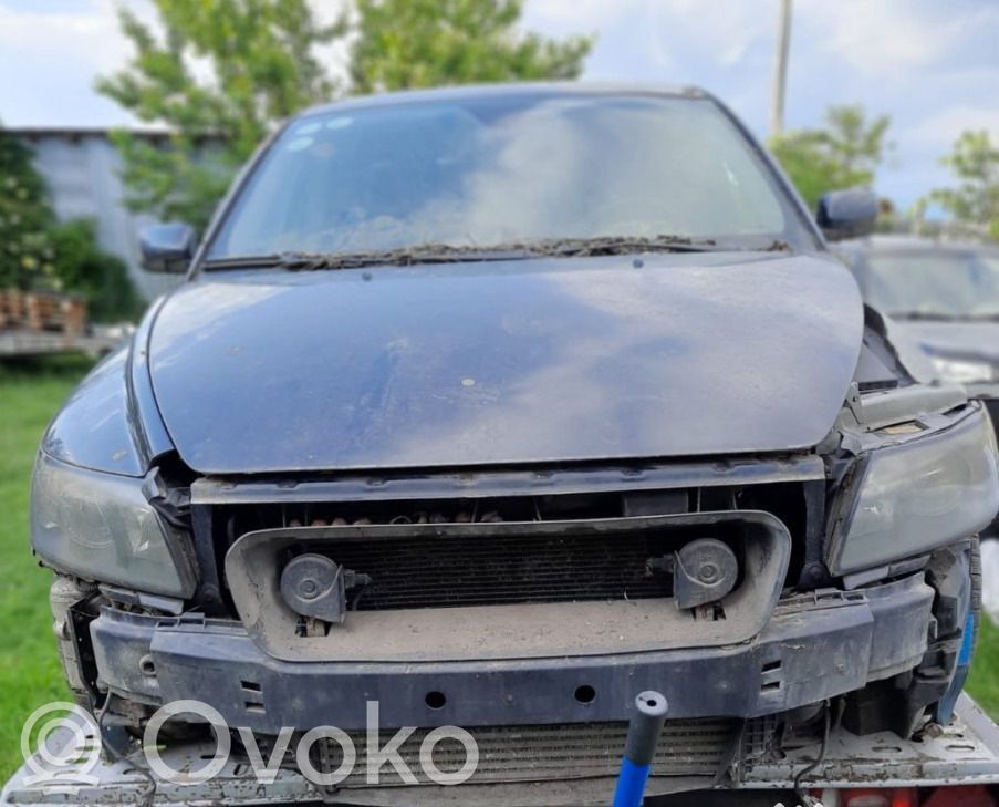 S40 S40, V40