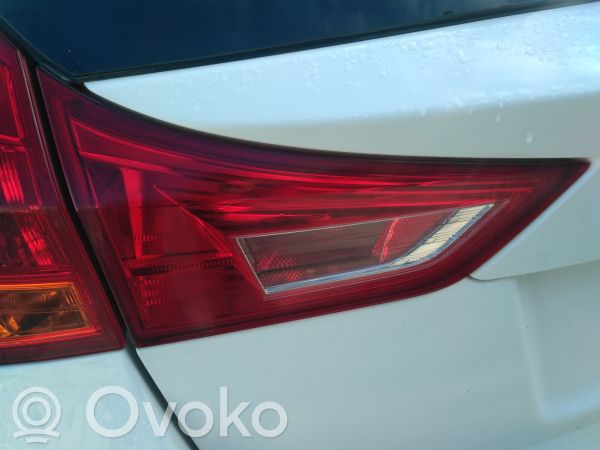 Auris E180 Auris