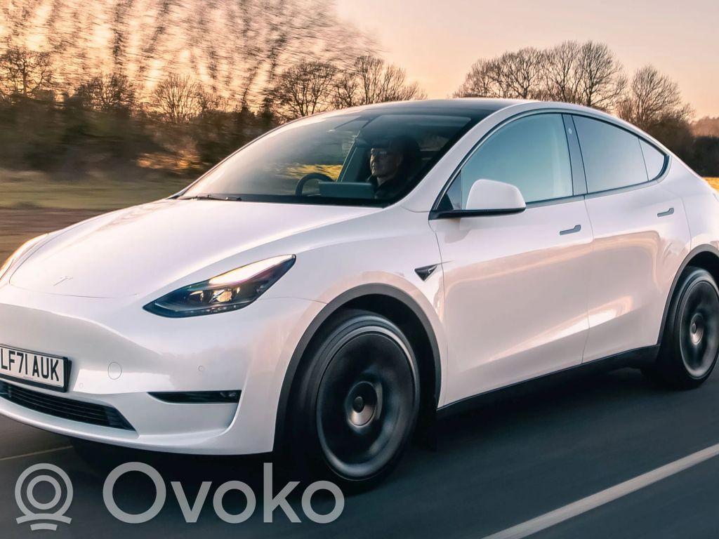 Model Y Tesla Model Y  148746100D