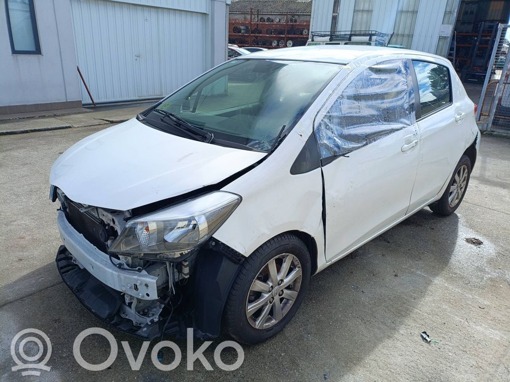 Yaris Yaris  8946702080