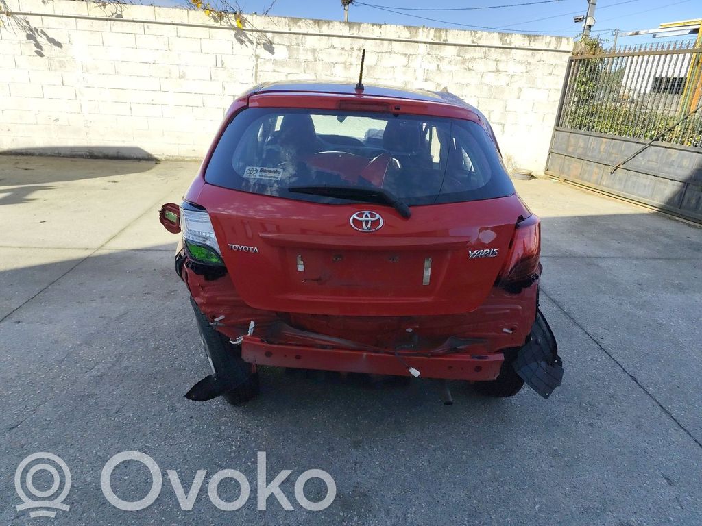 Yaris Yaris  896500D295