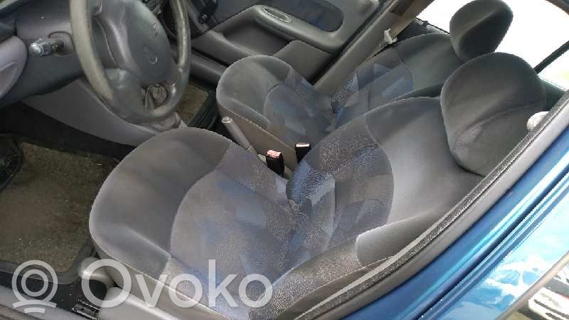 Clio III Clio  7700111205