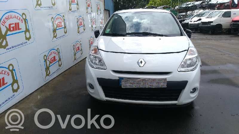Clio III Clio  8200747140