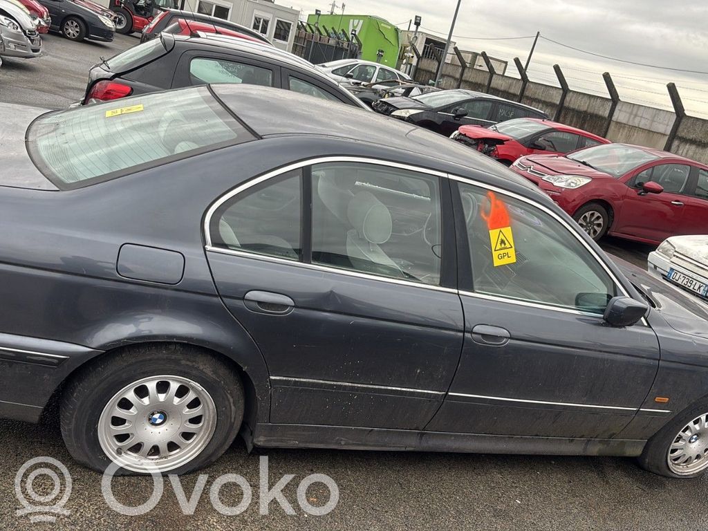 5 E39 Series 5  51168266604