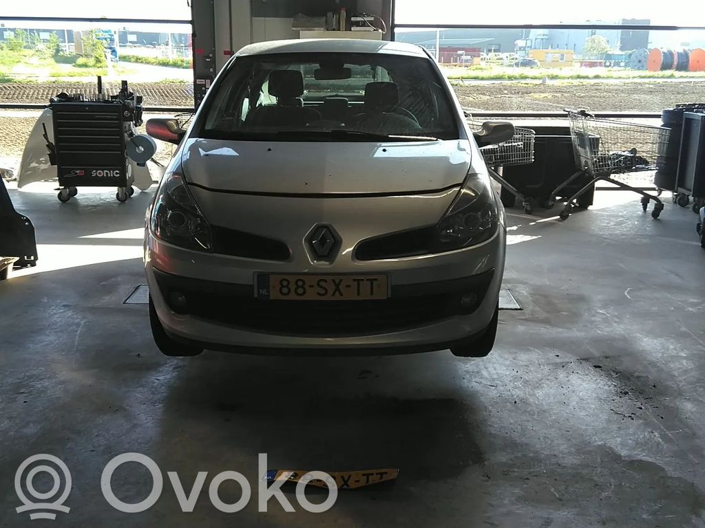 Clio III Clio  8200500491