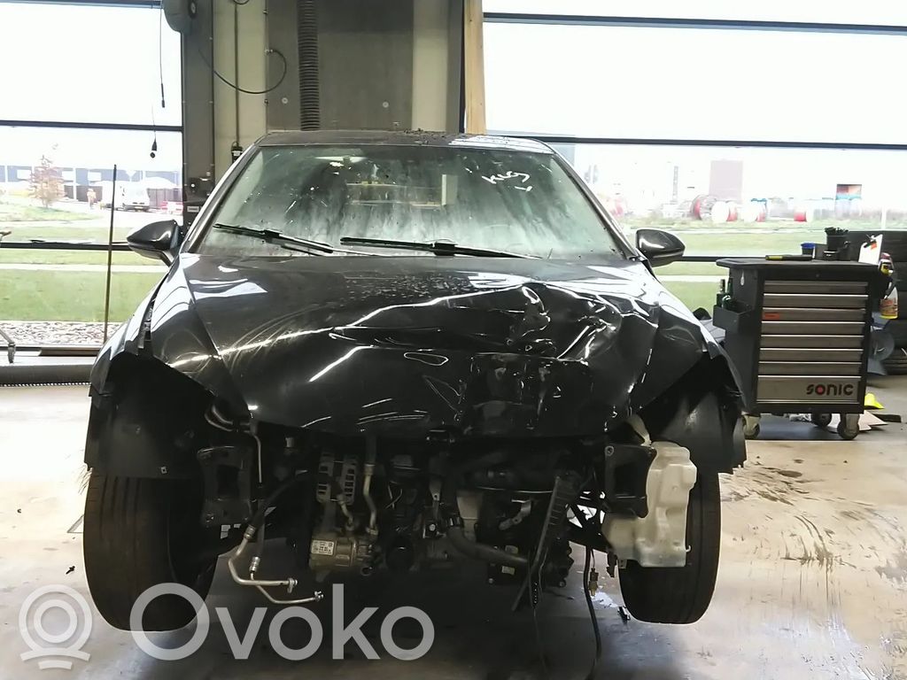 Golf VII Golf  04C907309AE
