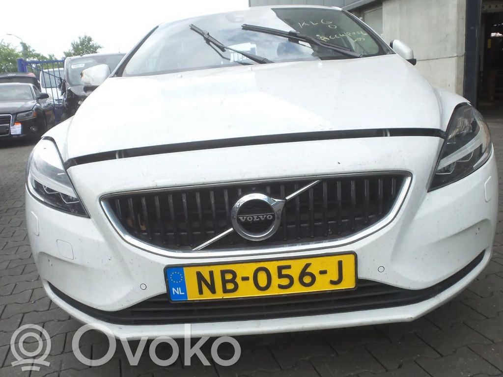 V40 S40, V40  31422309