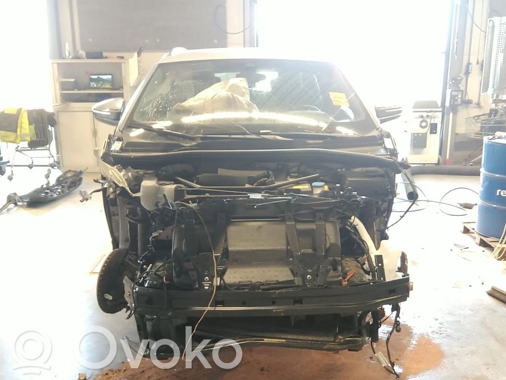 Q4 Sportback e-tron Q4 e-tron  1EB959593