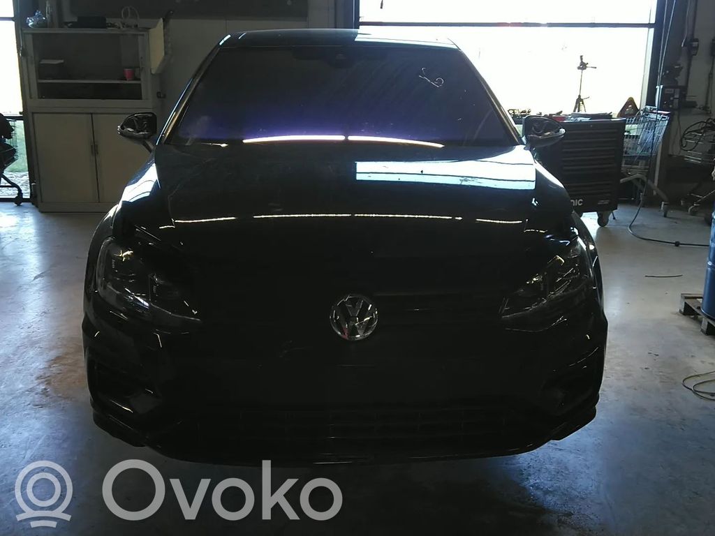 Golf VII Golf  5G4833055AD