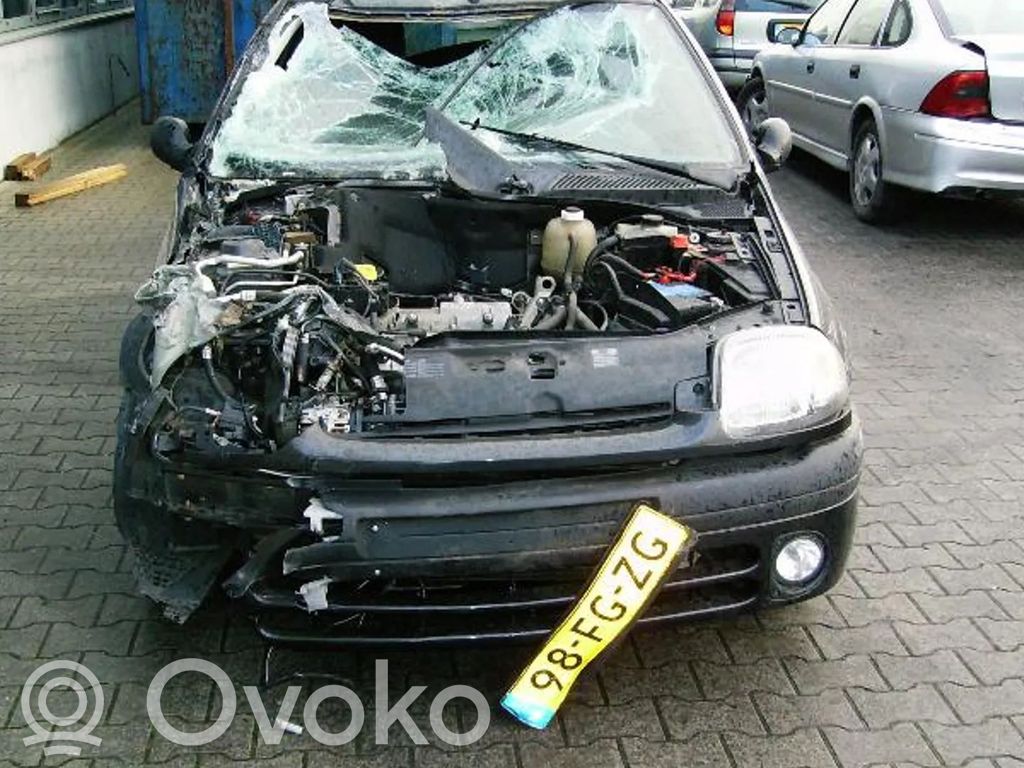 Clio II Clio  7700849834