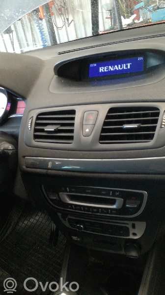 Megane III Megane  284B18225R