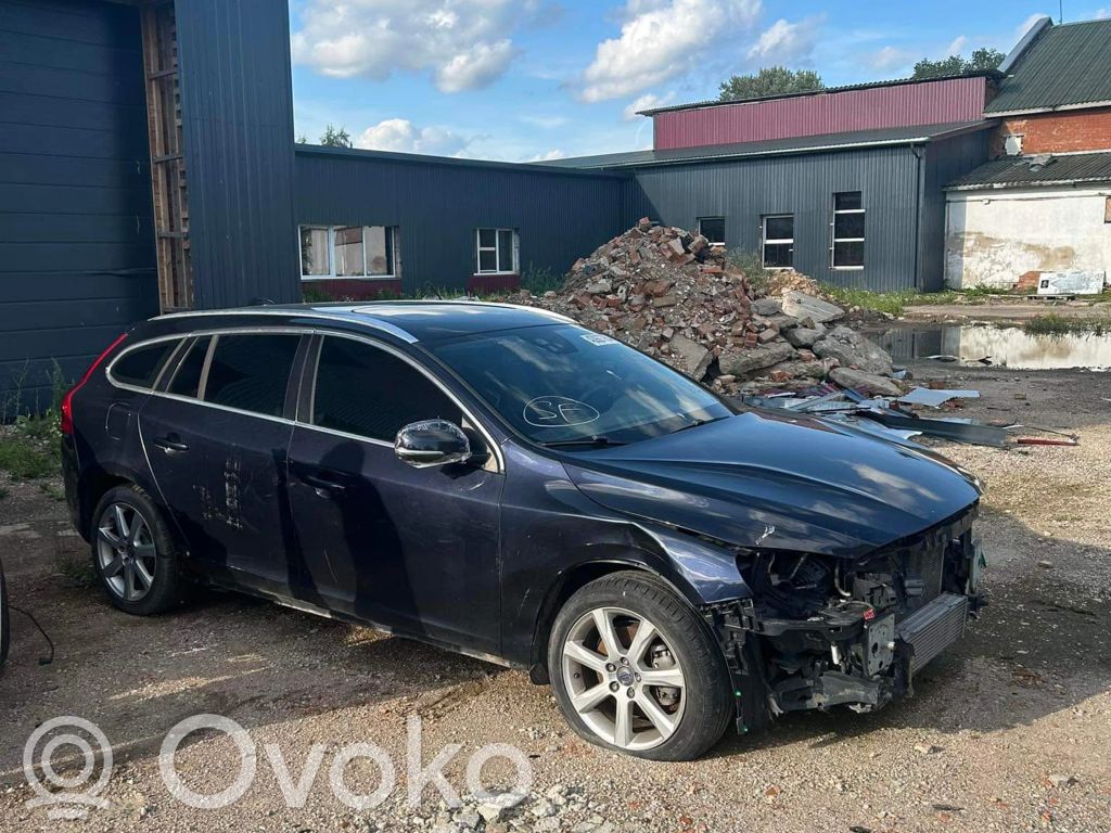 V60 V60, V60 Cross Country  221189