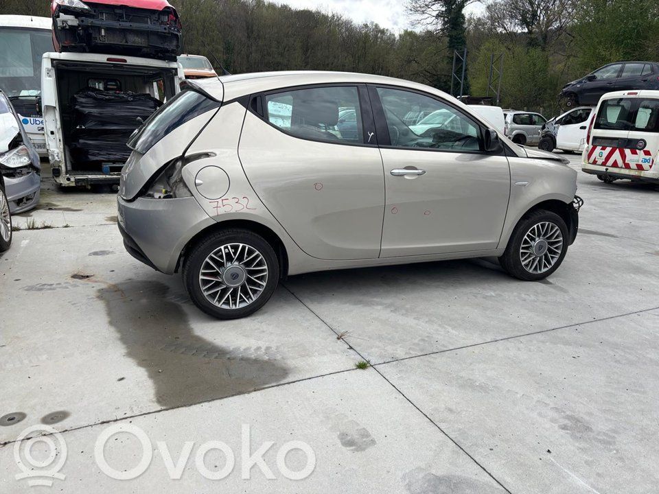 Ypsilon Ypsilon