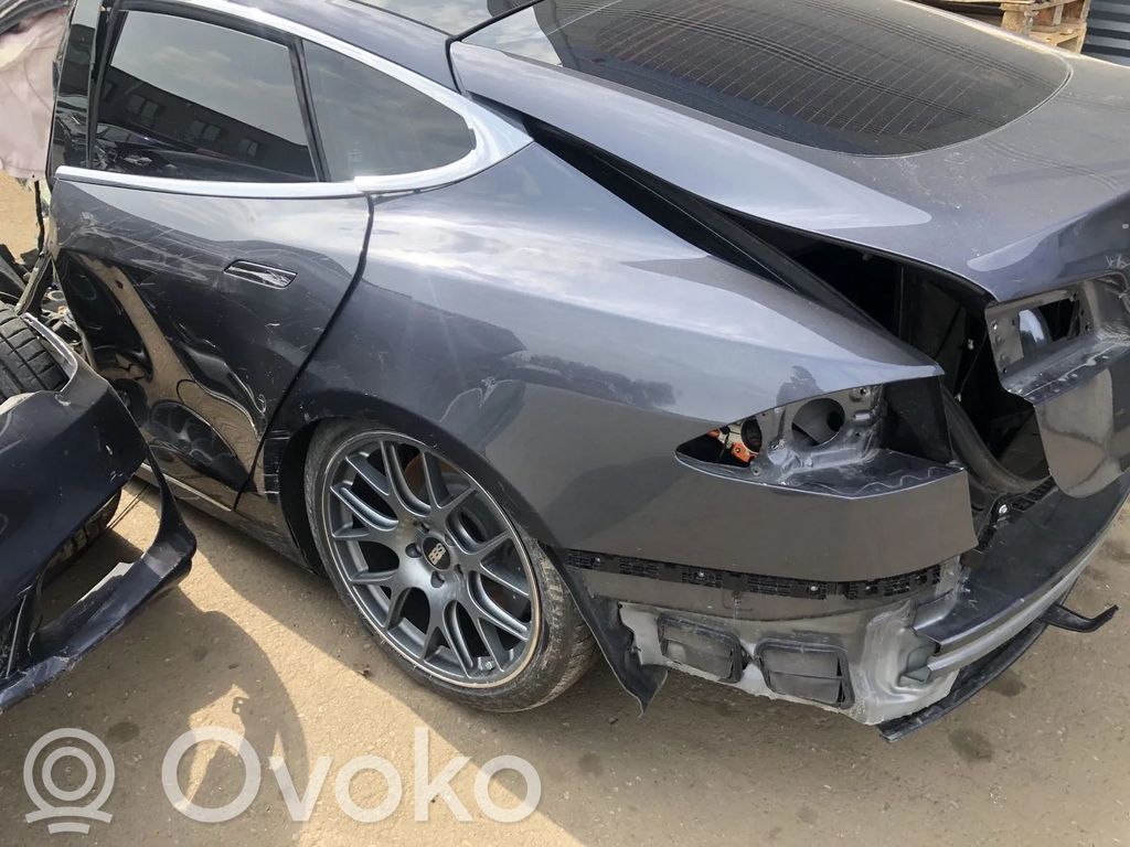 Model S Tesla Model S  102791900B