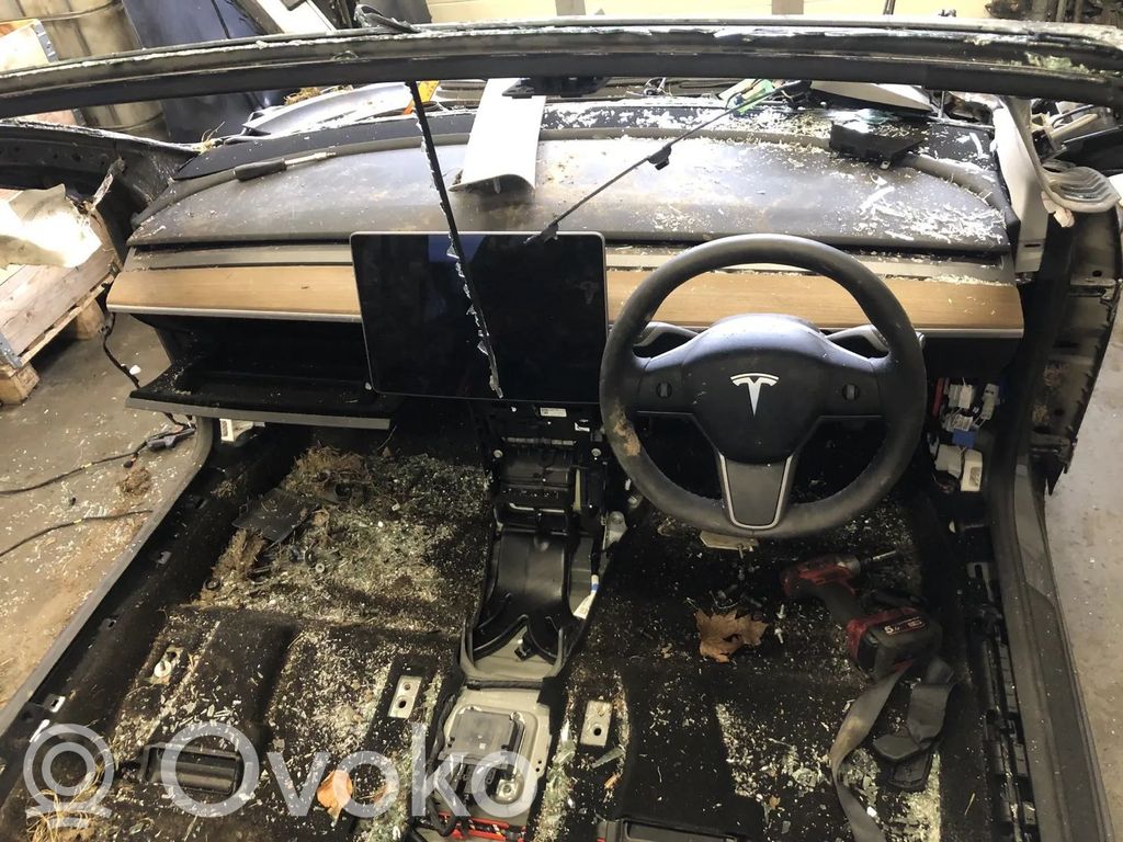 Model 3 Tesla Model 3  175510000B