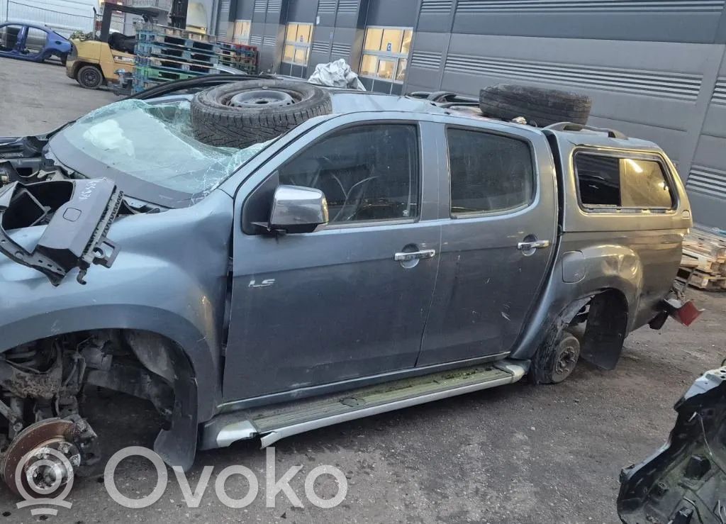 D-Max D-Max  8981082194