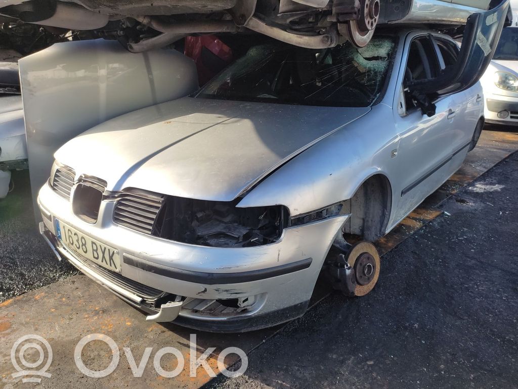 Leon (1M) Leon  020911024A