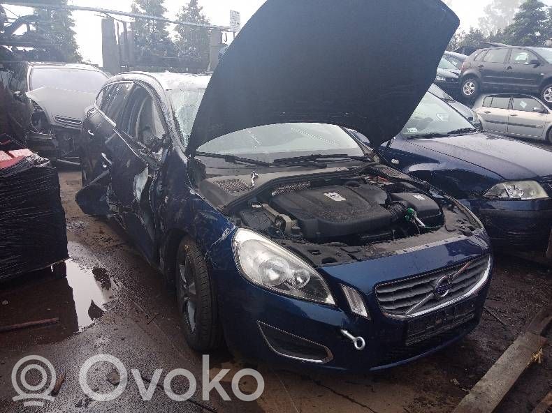 V60 V60, V60 Cross Country