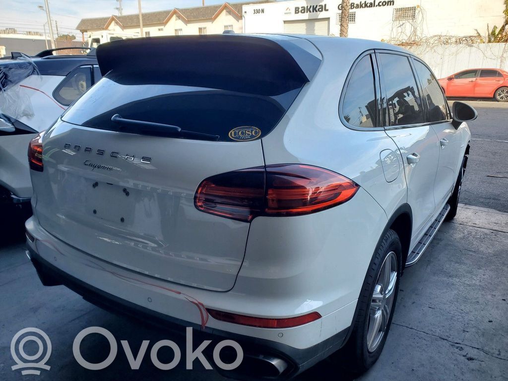 Cayenne (92A) Cayenne  95B907530E