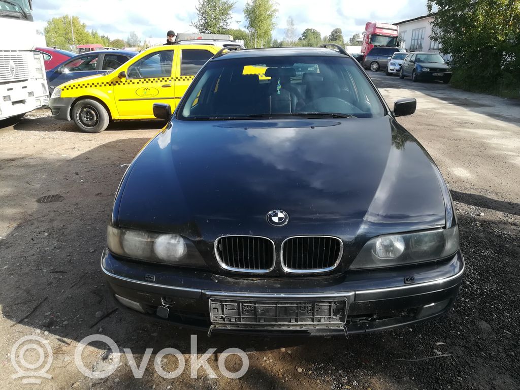 5 E39 Series 5  8362434