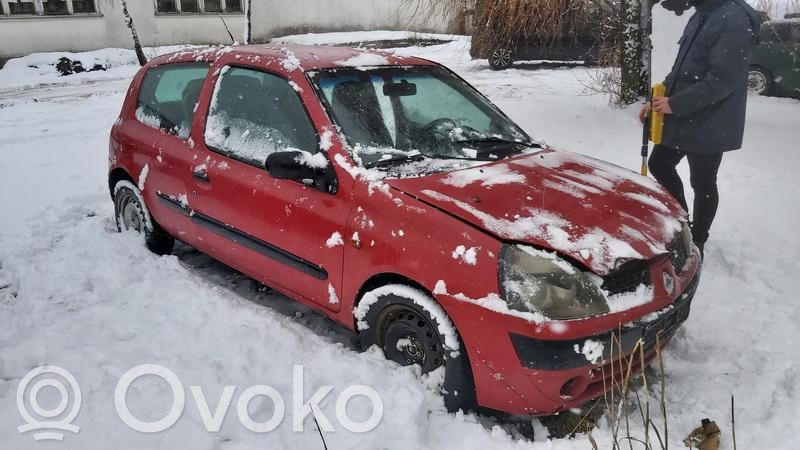 Clio II Clio  8200085584