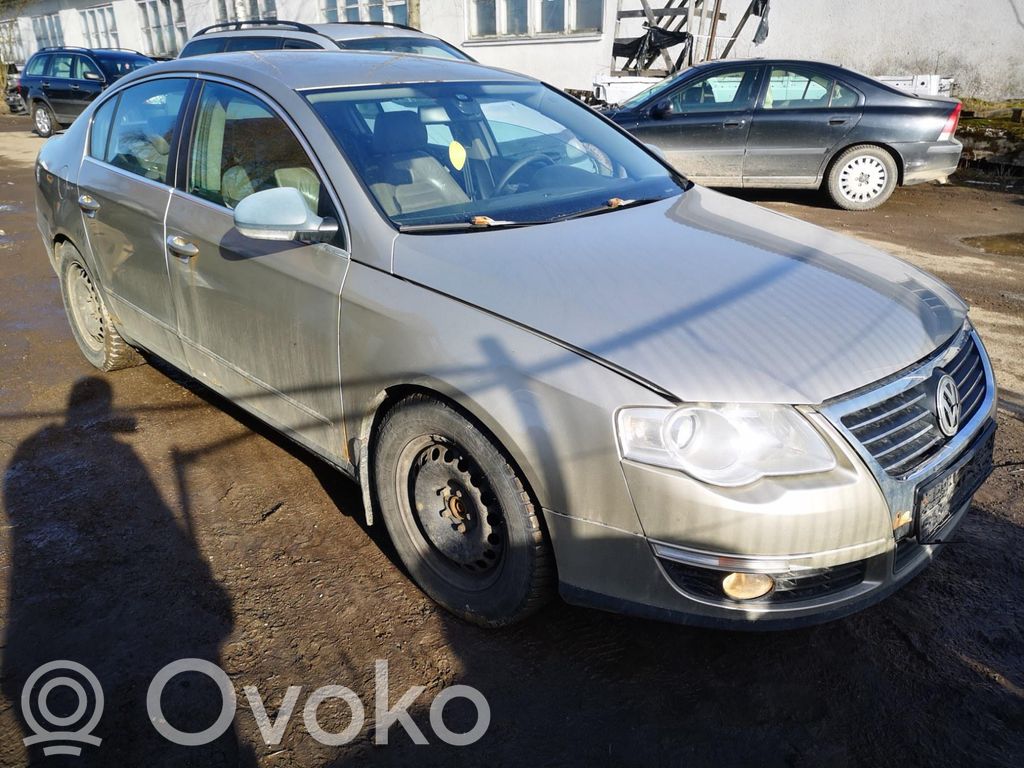 PASSAT B6 Passat  3C0880242