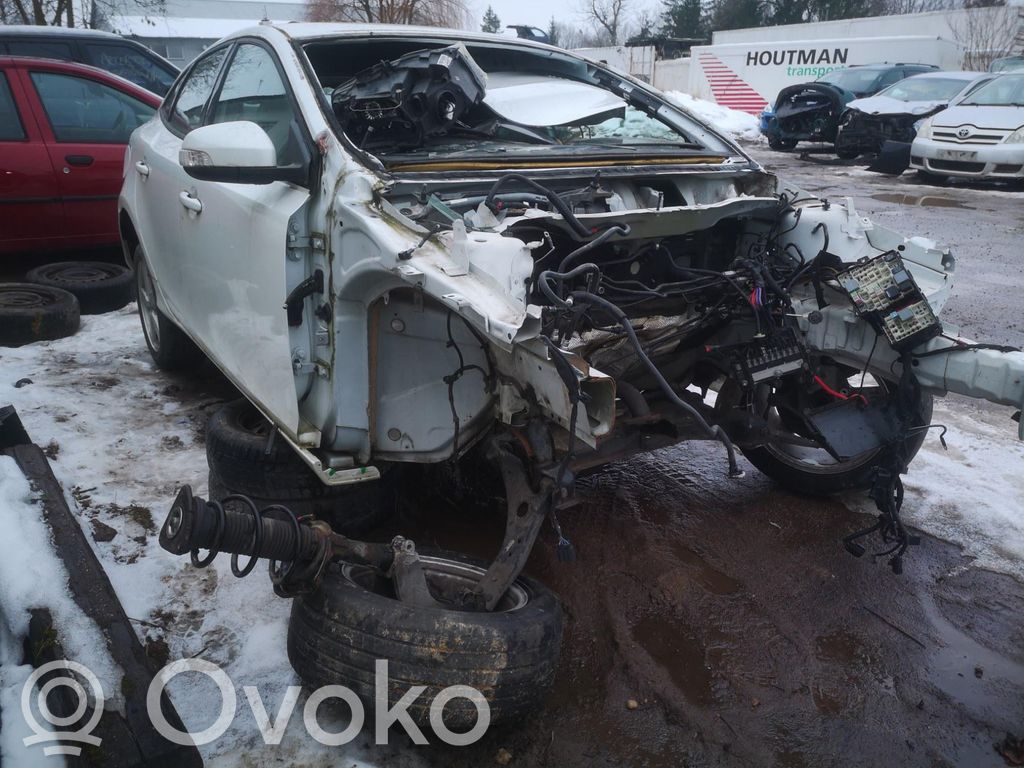 V40 S40, V40  BALTOS