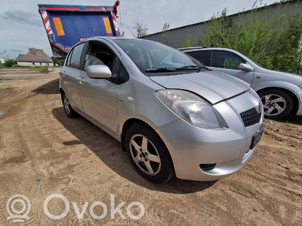 Yaris Yaris  649950D010