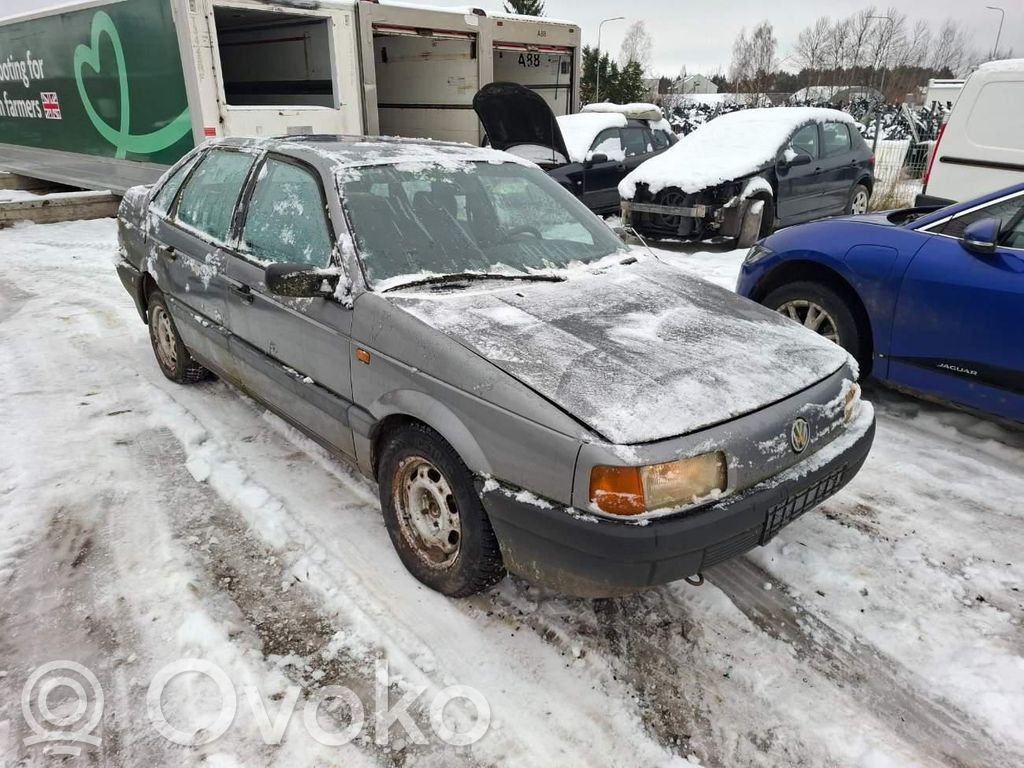 PASSAT B3 Passat  E10010081