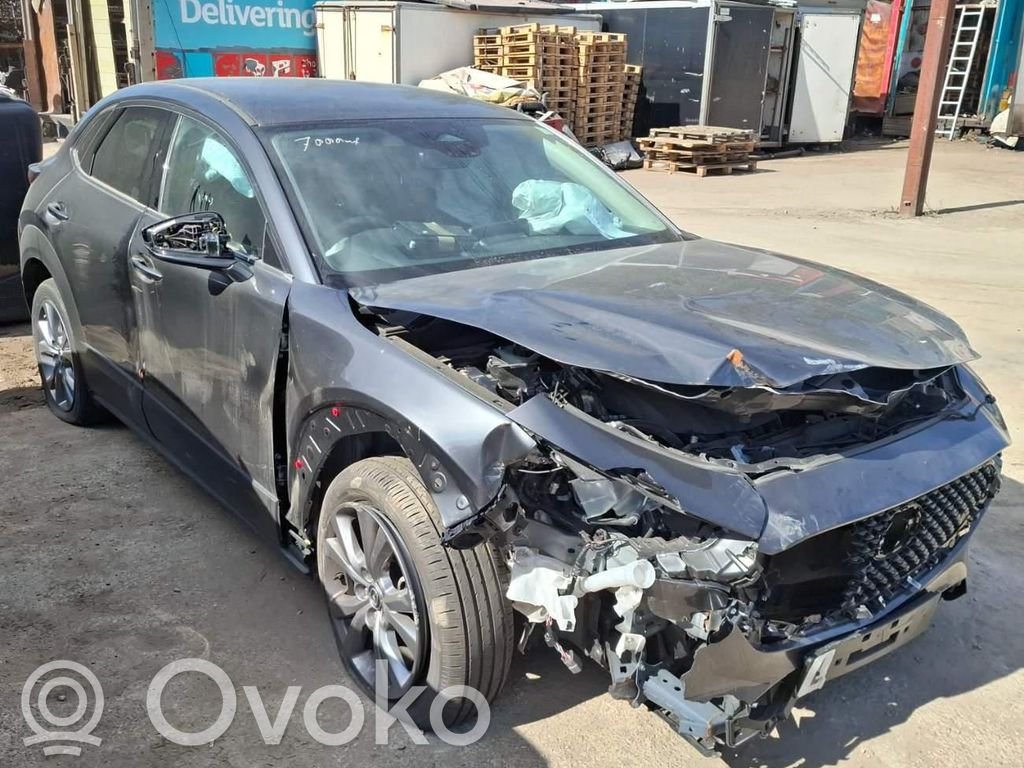 CX-30 CX-30  E11048843