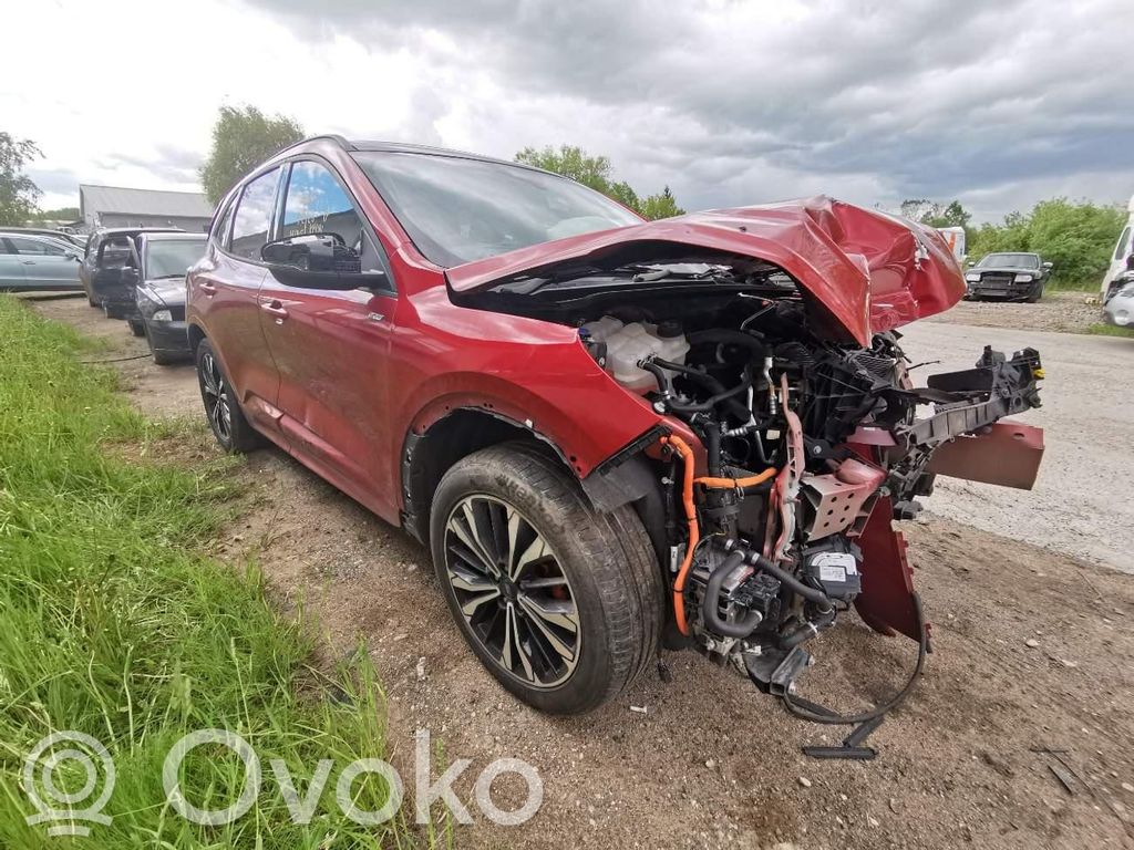 Kuga III Kuga  LV4BS50026AH