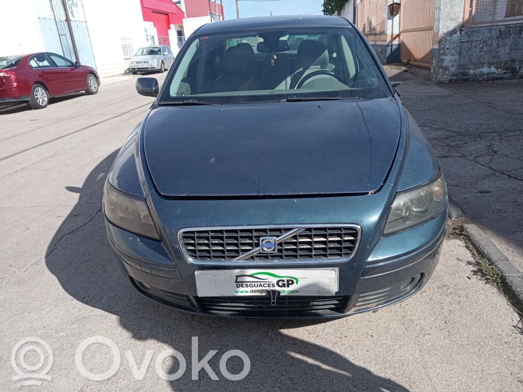 S40 S40, V40  17D770