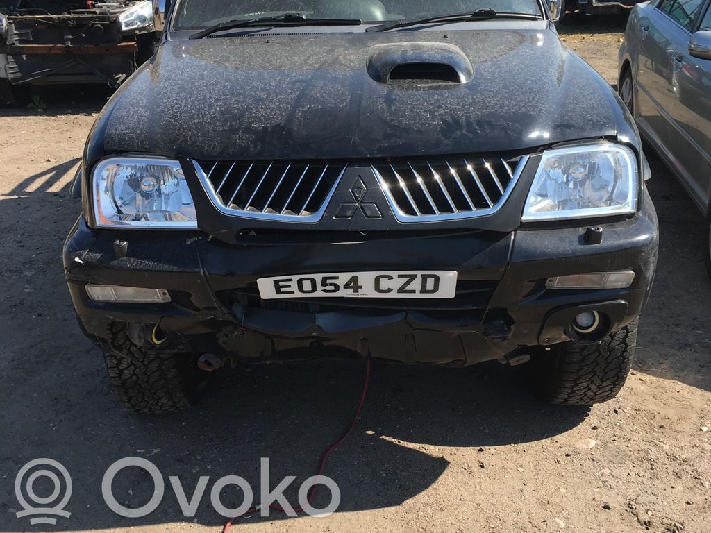 L200 L200, L300, L400 Space Gear  MD366051
