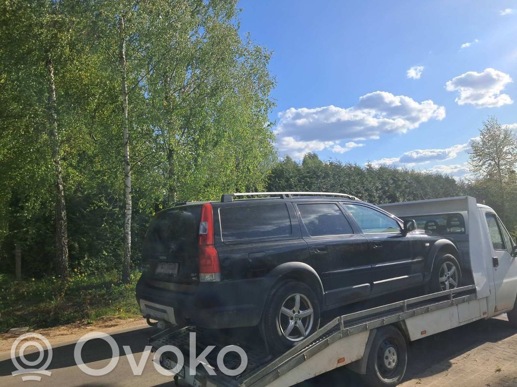 XC70 XC70  B30676023