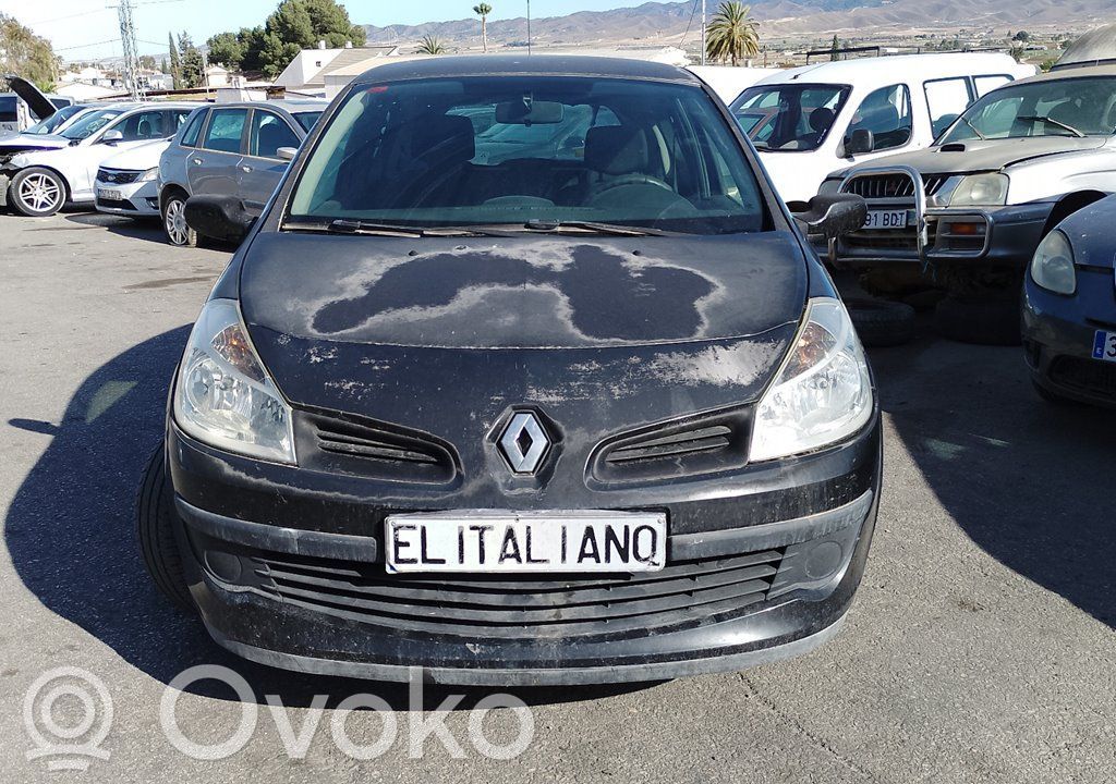 Clio III Clio  8200399188