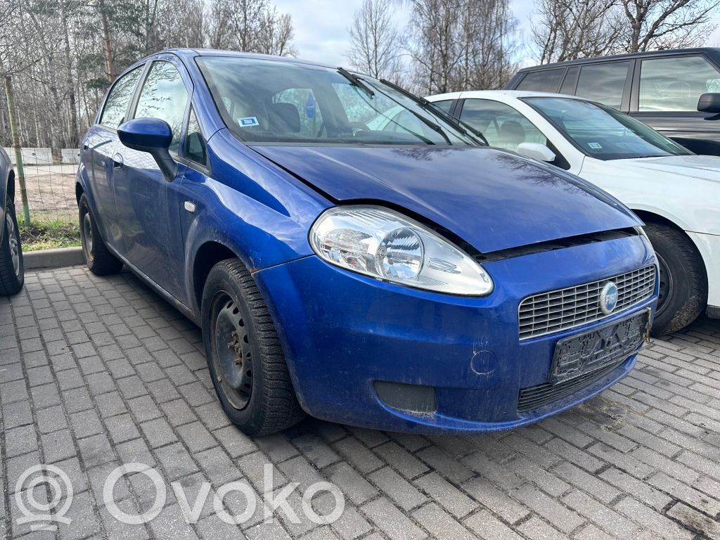 Punto (188) Punto  46758762