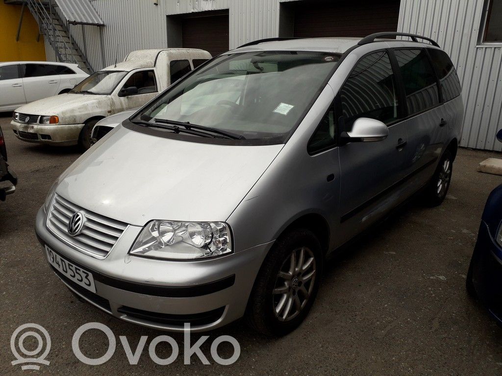 Sharan Sharan  3B0951221