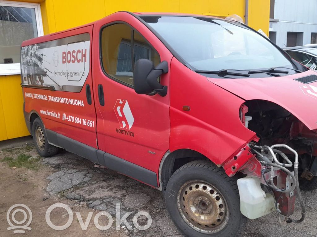Vivaro Vivaro  8200008215