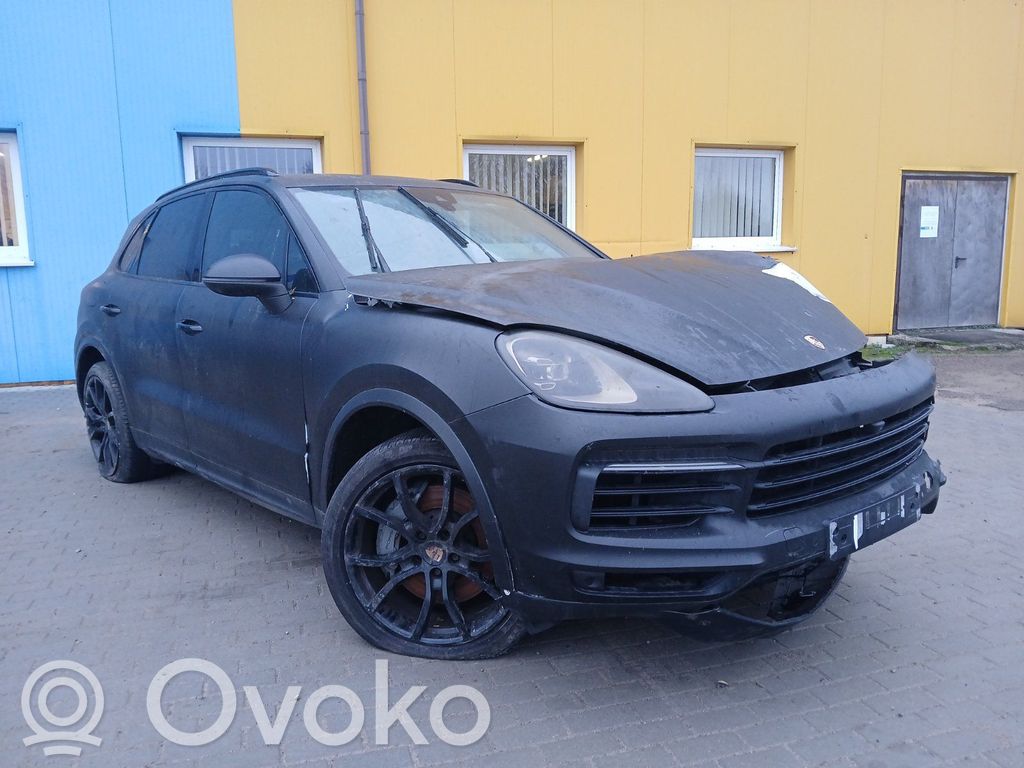 Cayenne (9Y0 9Y3) Cayenne  4M0906265C